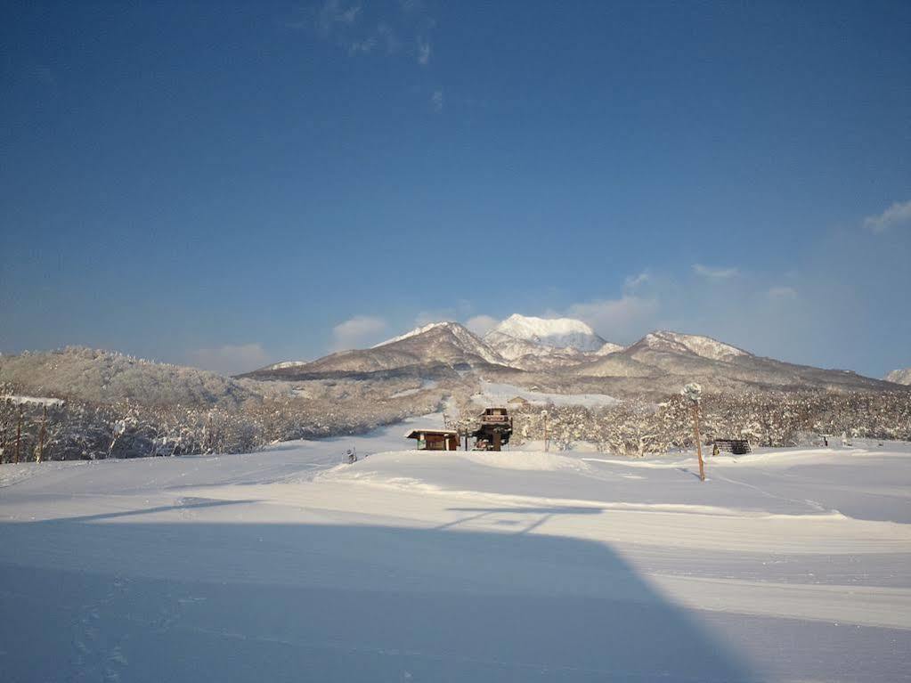 Hotel Alpen Blick Myoko Exterior photo